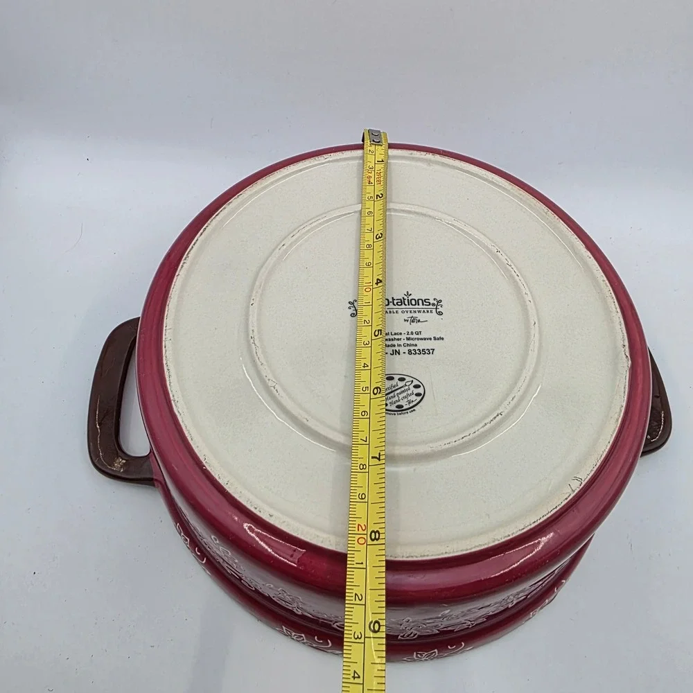 Temp-tations Floral Lace 2.0 QT Round Baker with Glass Lid Cranberry Purple O1